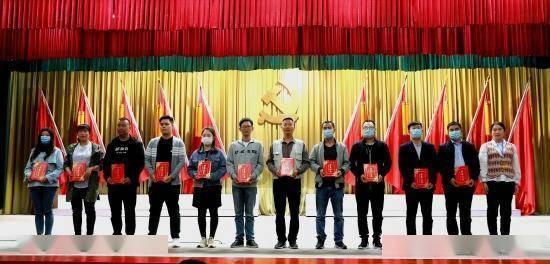 补贴、包车、专列……@准备返乡过年的农民工兄弟，快收下这份温暖“大礼包”！