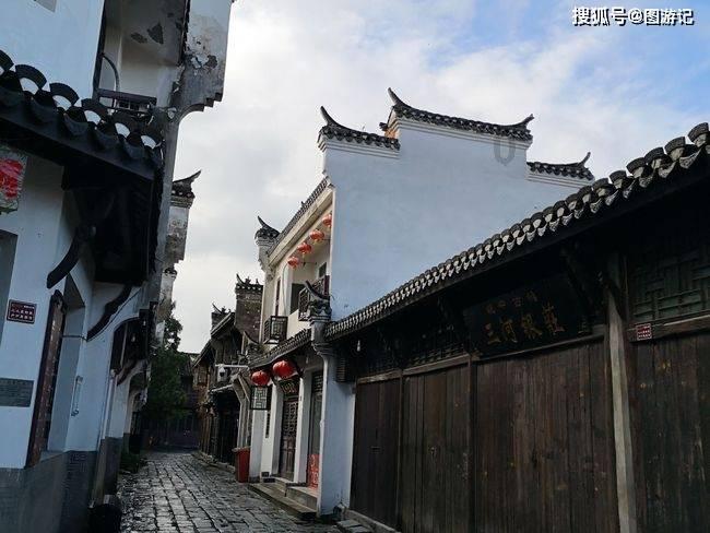 颜真卿的《祭侄文稿》凌乱潦草，为什么会有高成就？